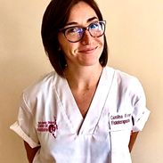 Fisioterapeuta María Moreno mujer con cabello corto